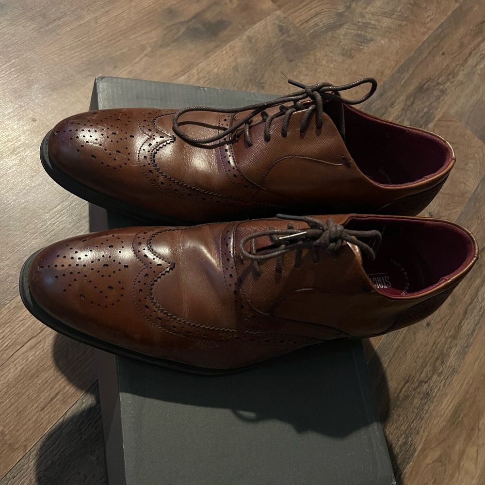 Stacy Adams Brown Wingtip Oxford Shoes - Picture 1 of 3